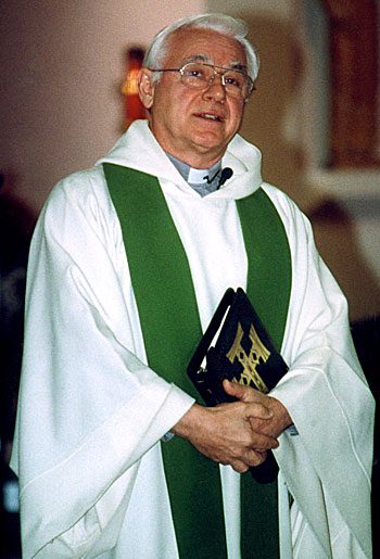 Image of Bishop Ken Untener